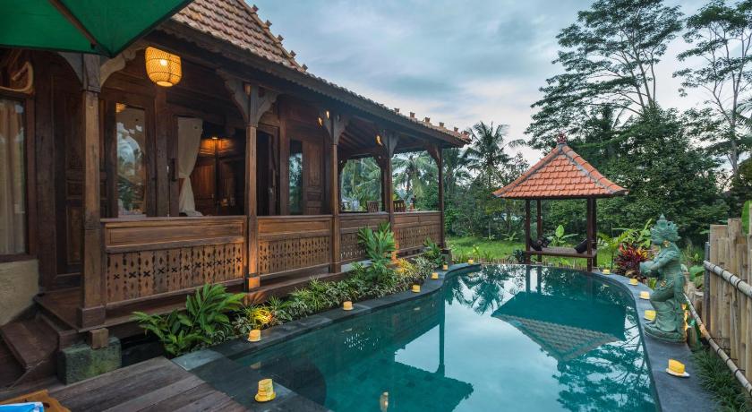 Kawan Antique Ubud Villa is one of the best villas in Ubud, Balid with Private Pools